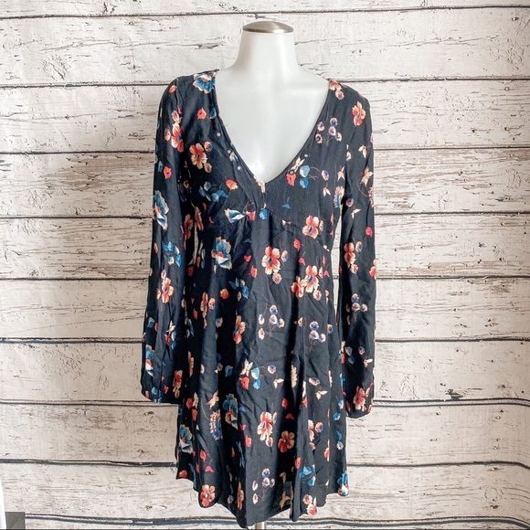 Hollister Black Floral Dress - Picture 1 of 6